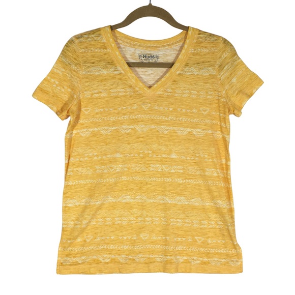 Mudd Yellow & White Aztec Print V-neck Roadtrip T-shirt, Juniors XS - Picture 4 of 12